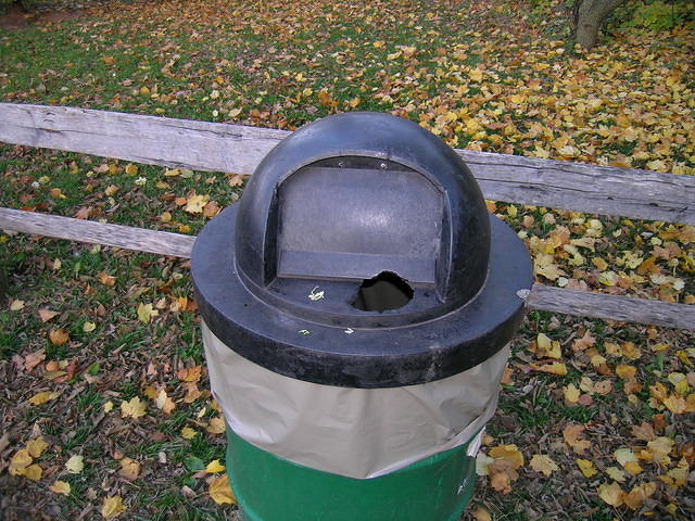 DSCN0717 Trashcan with squirrel hole, Perkiomen Trail, Collegeville, PA 2005-11-13.JPG